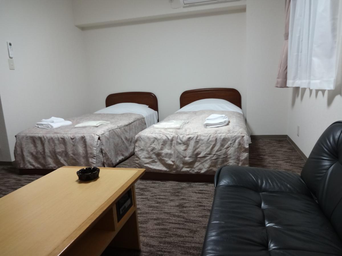 Ushiku City Hotel Ekimaekan Ngoại thất bức ảnh